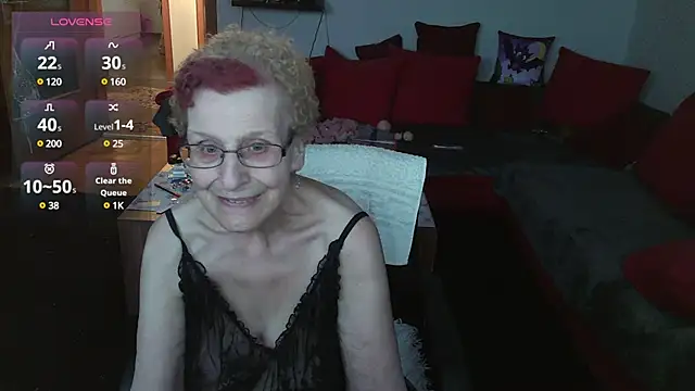 HeisseomaOriginal online show from January 9, 2025, 8:13 am