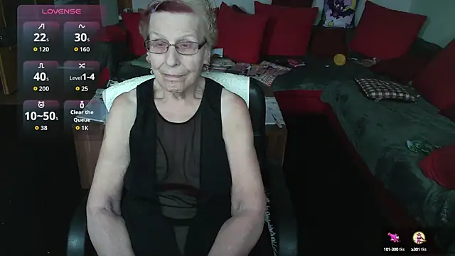 HeisseomaOriginal online show from October 17, 2025, 7:22 am