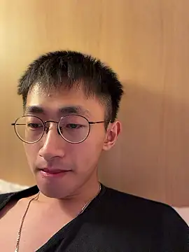 Snapshot of lewdAboyKawaii chatting on May 28, 2026, 3:42 pm lewdAboyKawaii online show from May 28, 2026, 3:42 pm