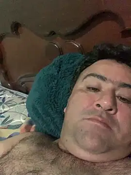 EmilianoGt online show from October 23, 2025, 2:11 am