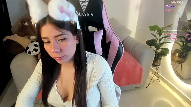 eval lee18 online show from February 27, 2025, 9:00 am