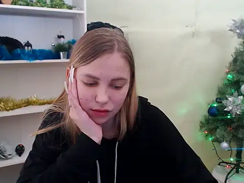 klerkarina online show from December 22, 2024, 9:11 am
