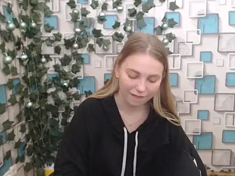 klerkarina online show from January 6, 2025, 8:14 am