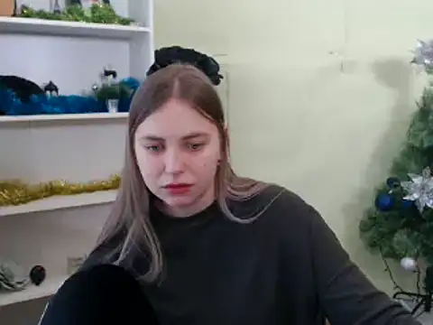 klerkarina online show from February 2, 2025, 8:57 am
