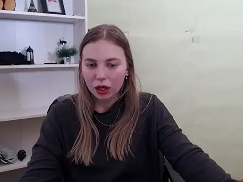 klerkarina online show from February 13, 2025, 6:20 am