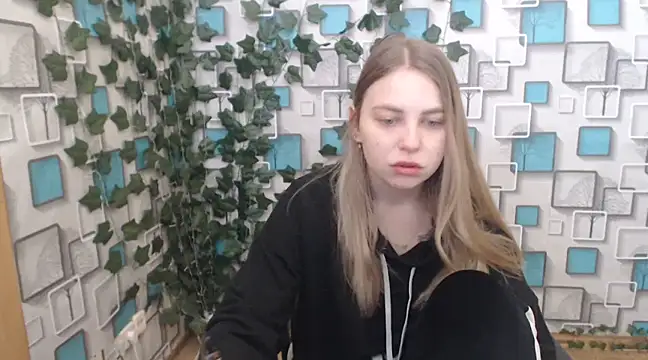 klerkarina online show from February 20, 2025, 5:44 am