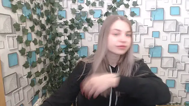 klerkarina online show from February 22, 2025, 5:44 am