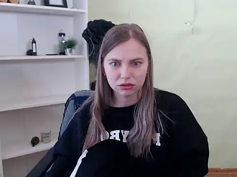 klerkarina online show from February 23, 2025, 8:39 am