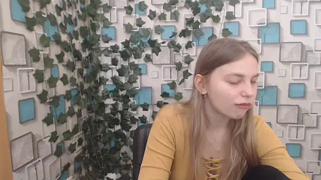 klerkarina online show from March 10, 2025, 5:43 am