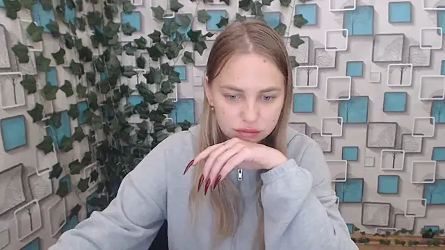 klerkarina online show from October 6, 2025, 5:05 am