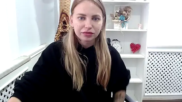 klerkarina online show from October 9, 2025, 8:34 am