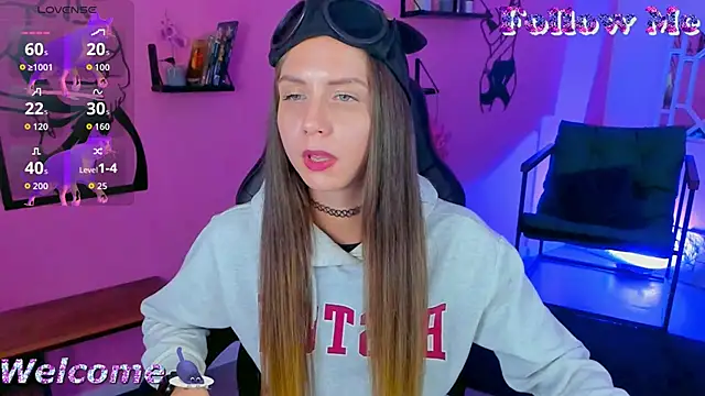 GrayceWild online show from October 2, 2025, 11:50 am