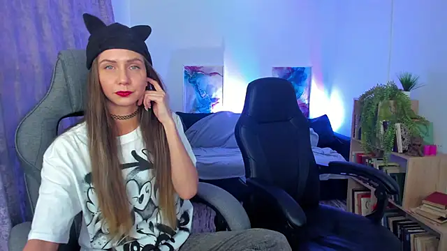 GrayceWild online show from November 8, 2025, 11:32 am