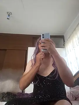 karlaalva online show from May 14, 2026, 1:51 pm