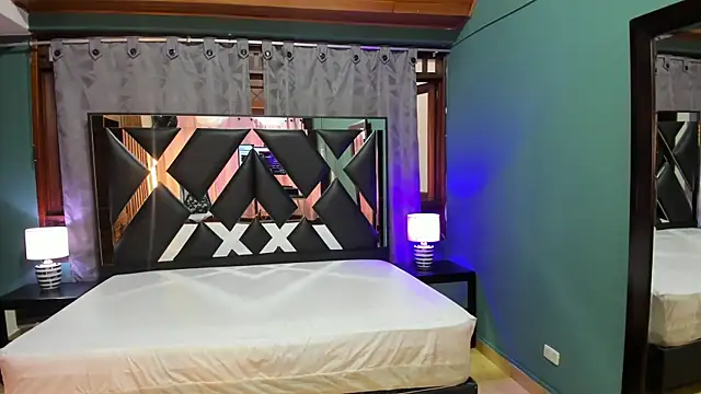 Linda4Petite online show from February 2, 2025, 1:08 pm