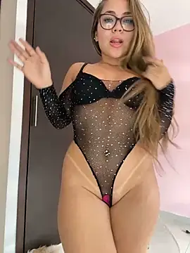 NatashaCruz- online show from February 19, 2026, 9:11 pm