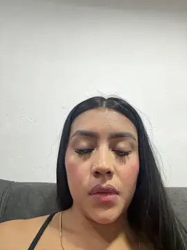 CameronCollins  online show from December 10, 2024, 1:54 am