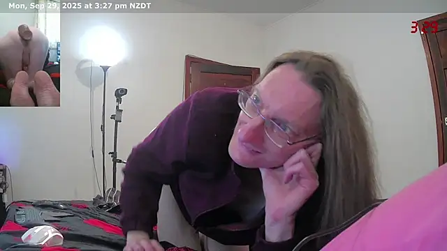 CDAdalyn online show from September 29, 2025, 2:27 am