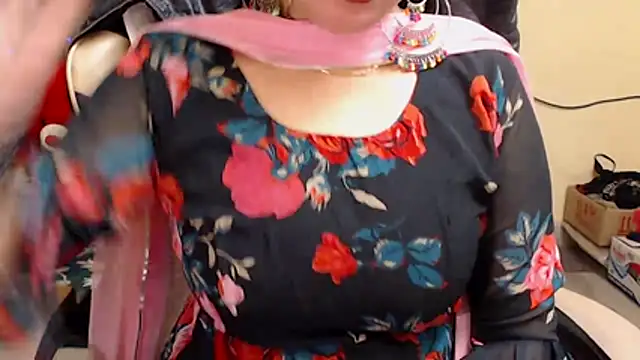 Naughty Kashish online show from December 19, 2025, 6:31 am