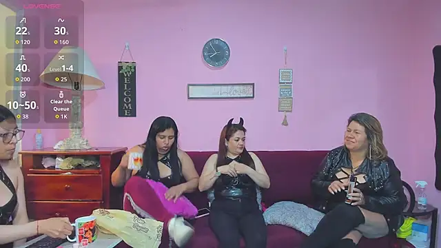 Snapshot of lesbiancuple chatting on September 23, 2025, 12:52 pm lesbiancuple online show from September 23, 2025, 12:52 pm