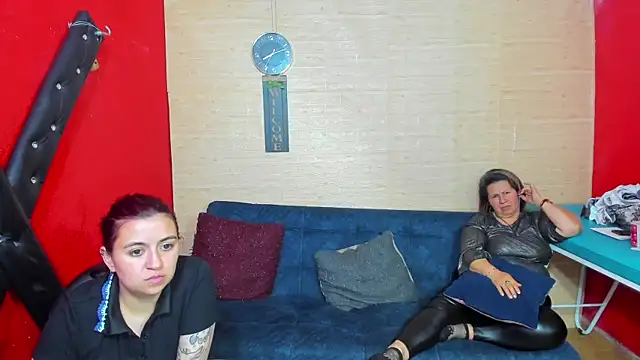 Snapshot of lesbiancuple chatting on November 8, 2025, 1:17 am lesbiancuple online show from November 8, 2025, 1:17 am