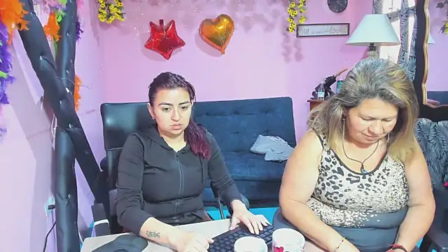 Snapshot of lesbiancuple chatting on February 28, 2026, 11:55 am lesbiancuple online show from February 28, 2026, 11:55 am