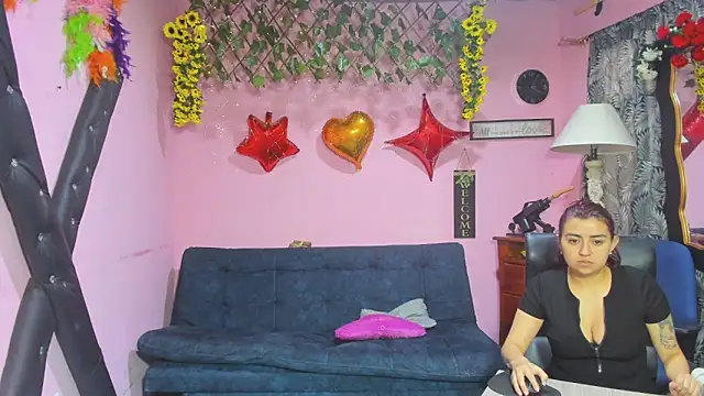 lesbiancuple online show from March 14, 2026, 11:48 am