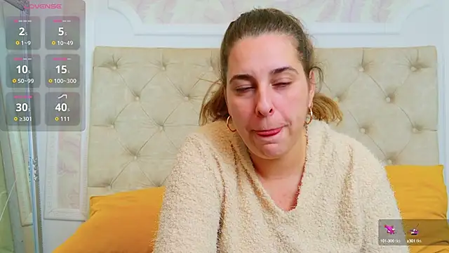 KarinaNoir online show from October 29, 2025, 4:15 am