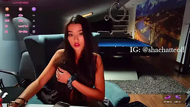 shachatteof online show from October 6, 2025, 8:34 am