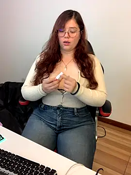 Snapshot of kayortiiz chatting on September 13, 2025, 2:11 am kayortiiz online show from September 13, 2025, 2:11 am