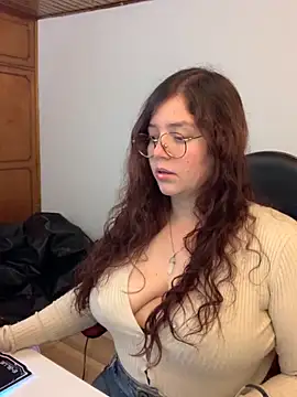 Snapshot of kayortiiz chatting on October 18, 2025, 2:03 am kayortiiz online show from October 18, 2025, 2:03 am