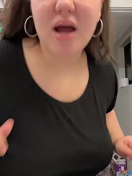 RosieDixx online show from December 10, 2024, 6:44 am