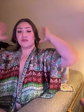 RosieDixx online show from March 3, 2026, 7:25 am