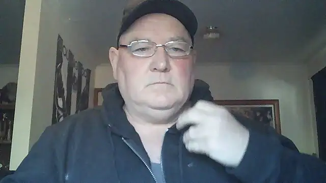 HOTANAL online show from October 12, 2025, 9:47 pm