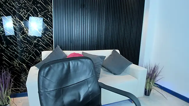 Snapshot of kimbrownn chatting on November 4, 2025, 12:37 pm kimbrownn online show from November 4, 2025, 12:37 pm