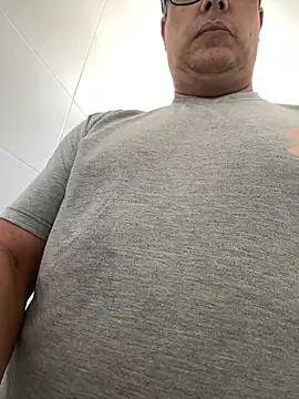 sexymgl online show from July 23, 2026, 2:37 pm