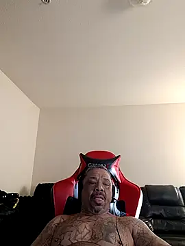 yellowwetfox online show from March 20, 2026, 3:06 pm