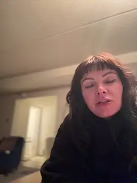 Snapshot of annablisss chatting on March 18, 2025, 6:03 am annablisss online show from March 18, 2025, 6:03 am