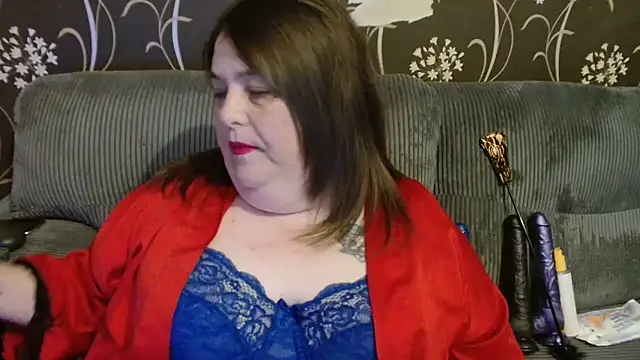 HouseWifeWhore Milf online show from October 28, 2025, 4:53 pm