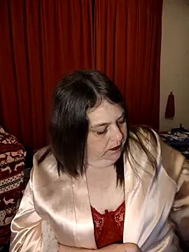 Snapshot of HouseWifeWhore_Milf chatting on May 1, 2026, 11:09 pm HouseWifeWhore Milf online show from May 1, 2026, 11:09 pm