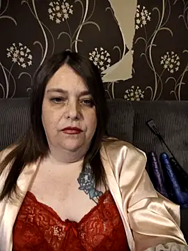 Snapshot of HouseWifeWhore_Milf chatting on May 5, 2026, 11:02 pm HouseWifeWhore Milf online show from May 5, 2026, 11:02 pm