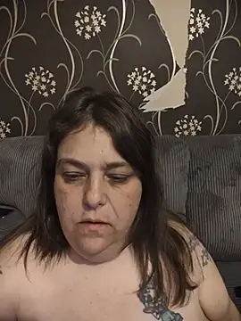 Snapshot of HouseWifeWhore_Milf chatting on June 4, 2026, 1:11 am HouseWifeWhore Milf online show from June 4, 2026, 1:11 am