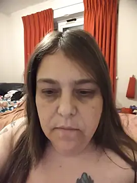 Snapshot of HouseWifeWhore_Milf chatting on June 6, 2026, 2:27 am HouseWifeWhore Milf online show from June 6, 2026, 2:27 am