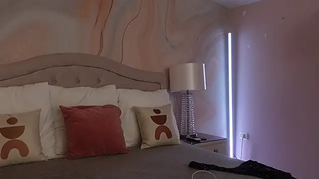 OliviaSirena online show from October 9, 2025, 7:34 pm