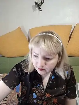 stefanyharper16 online show from March 8, 2026, 12:42 pm