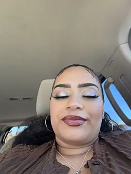 Snapshot of CarmelaAnthony chatting on April 27, 2026, 8:07 pm CarmelaAnthony online show from April 27, 2026, 8:07 pm