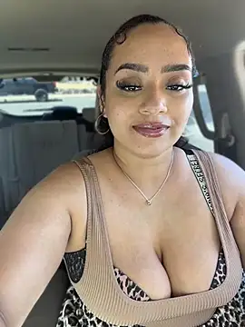 Snapshot of CarmelaAnthony chatting on June 17, 2026, 8:43 pm CarmelaAnthony online show from June 17, 2026, 8:43 pm