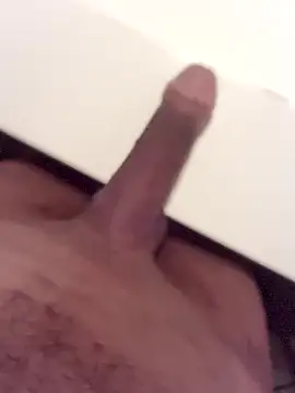 Invisiblesqz online show from March 5, 2026, 6:53 am