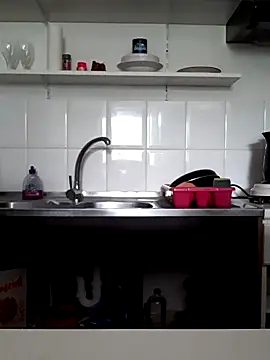 Moi Lina online show from September 23, 2025, 11:35 am