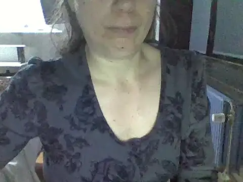 Moi Lina online show from October 5, 2025, 10:07 pm